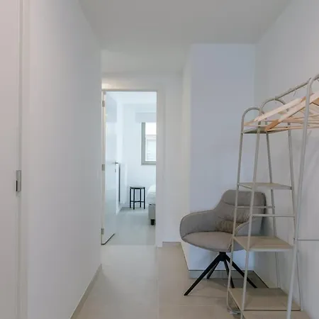 Stylish Family-friendly Retreat, Close To Harbor And Free Parking Апартаменты