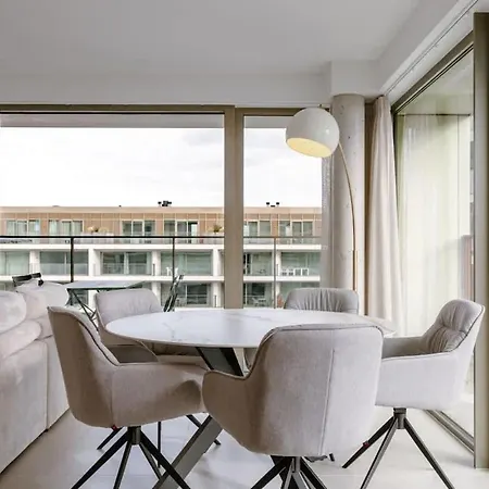 Stylish Family-friendly Retreat, Close To Harbor And Free Parking Daire *